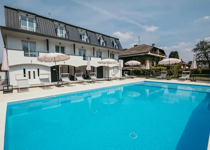 Appartement Bella Vista Con Piscina - Lakeside Leisure & Business *