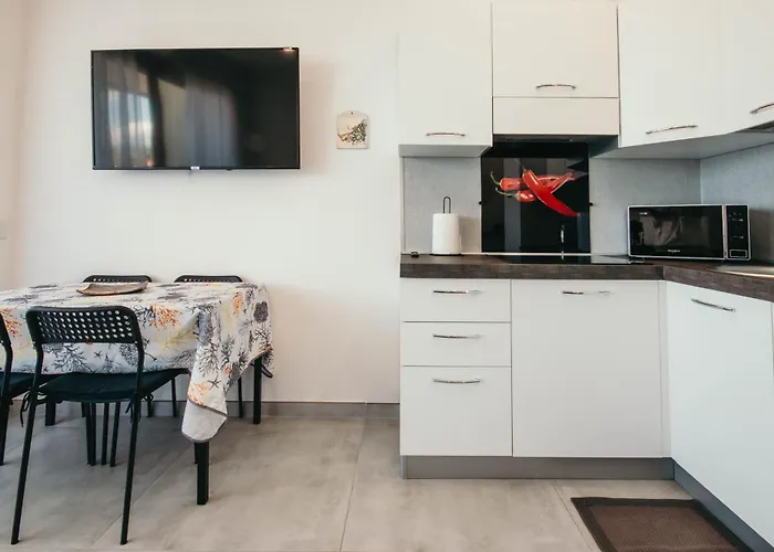 Bella Vista Con Piscina - Lakeside Leisure & Business * Dormelletto