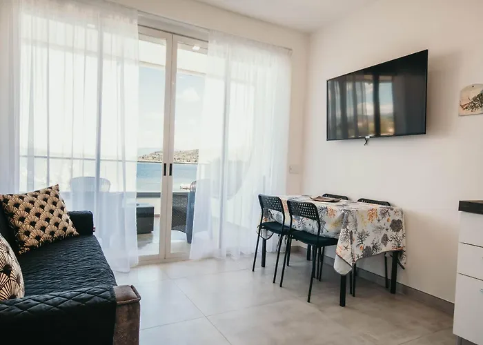 Appartement Bella Vista Con Piscina - Lakeside Leisure & Business *