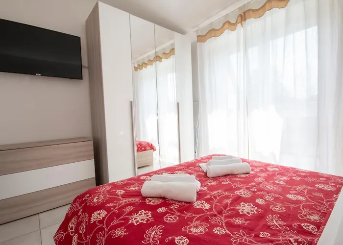 Appartement Bella Vista Con Piscina - Lakeside Leisure & Business *