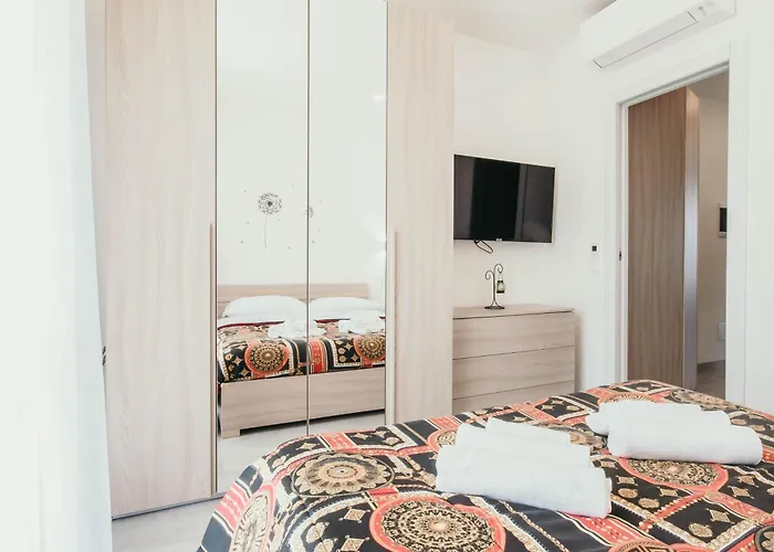 Appartement Bella Vista Con Piscina - Lakeside Leisure & Business